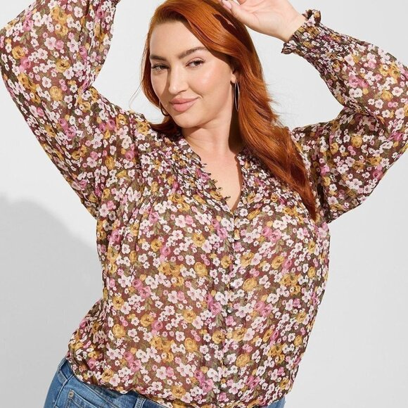 torrid Tops - Torrid - Crinkle Chiffon Smocked Blouson Sleeve Blouse in Floral​​​​​​